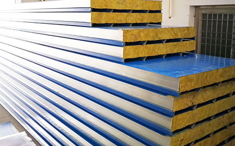 巖棉夾芯板的優(yōu)勢在哪里？